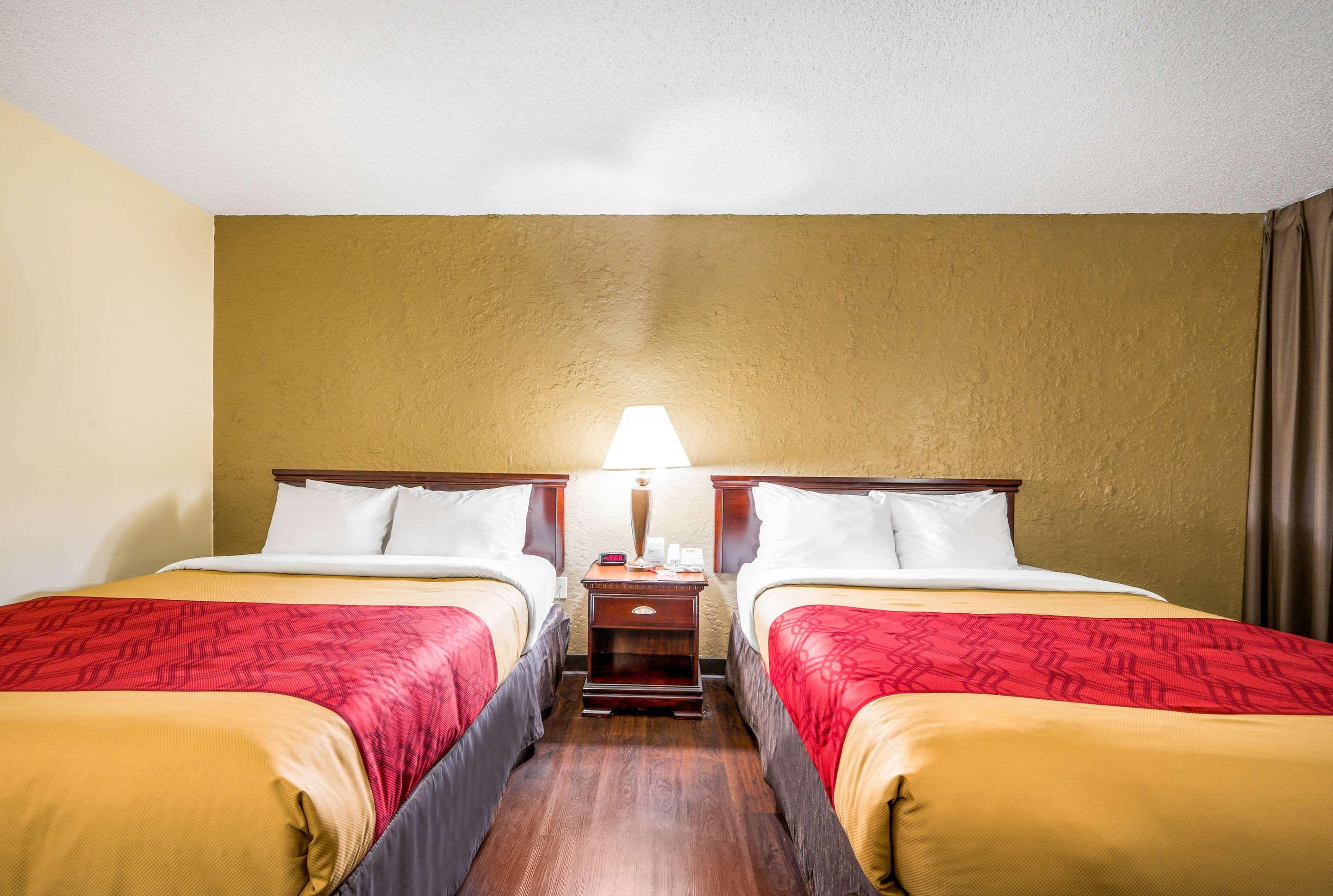 Econo Lodge Corinth מראה חיצוני תמונה