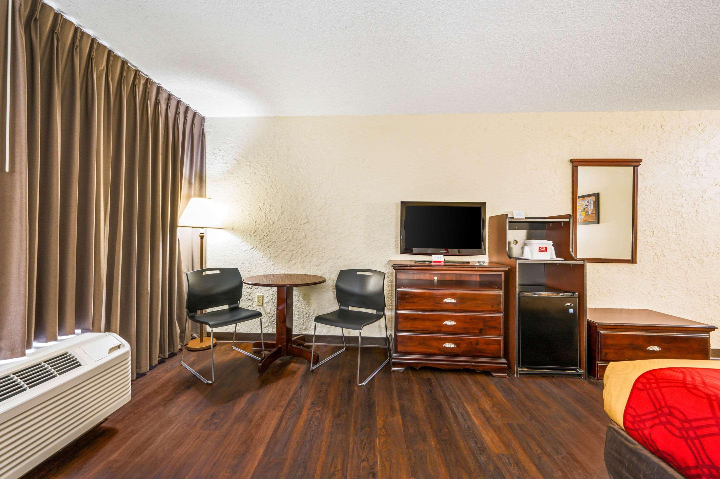 Econo Lodge Corinth מראה חיצוני תמונה