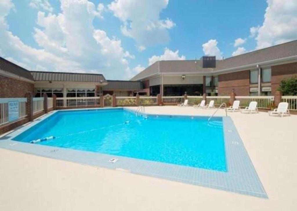 Econo Lodge Corinth מתקנים תמונה