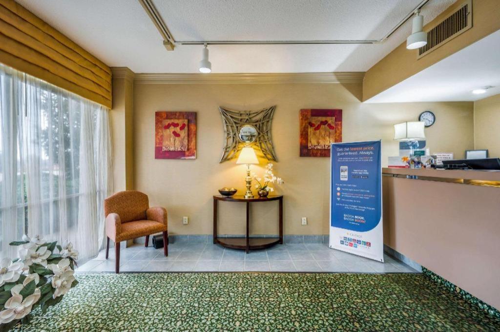 Econo Lodge Corinth מראה חיצוני תמונה