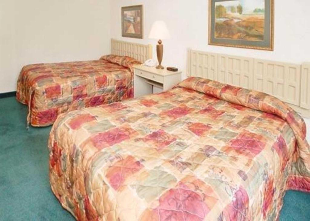 Econo Lodge Corinth מראה חיצוני תמונה