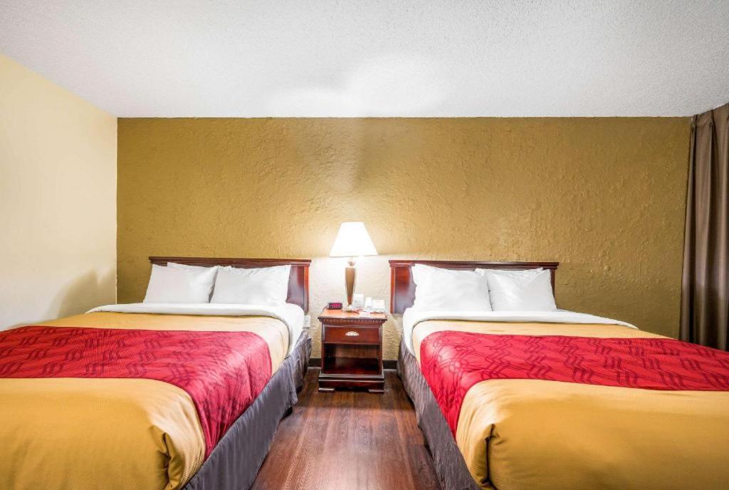 Econo Lodge Corinth מראה חיצוני תמונה