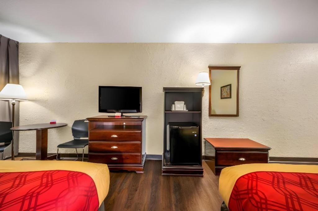 Econo Lodge Corinth מראה חיצוני תמונה
