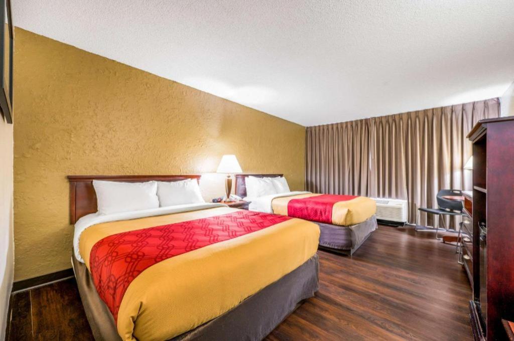 Econo Lodge Corinth מראה חיצוני תמונה