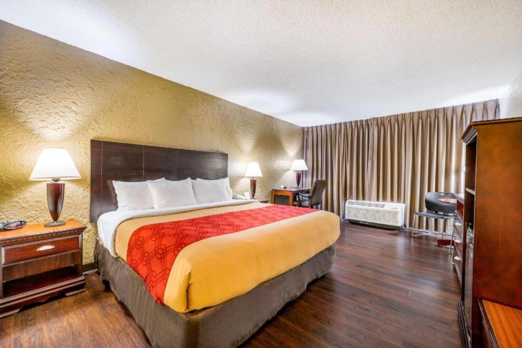 Econo Lodge Corinth מראה חיצוני תמונה